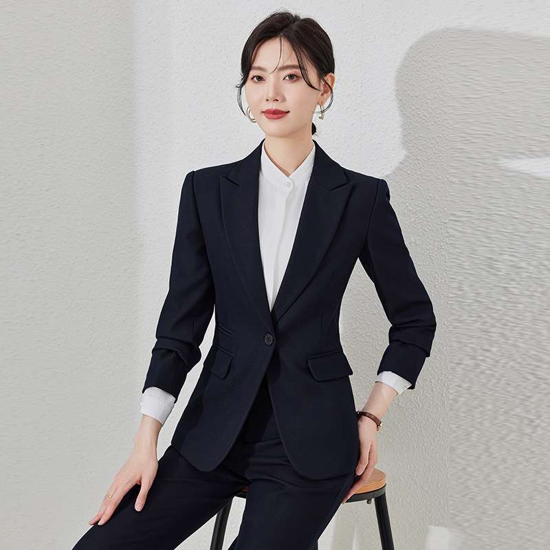 フォーマルスーツ エレガントビジネススーツ