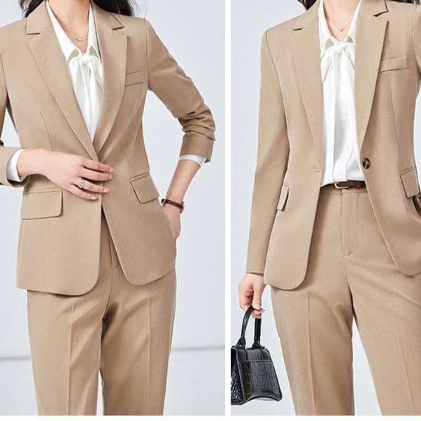 フォーマルスーツ エレガントな女性用ビジネススーツ
