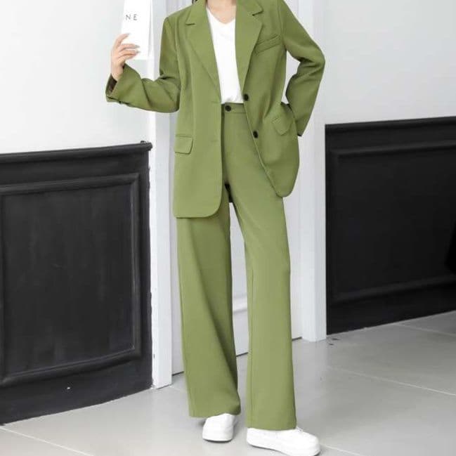 フォーマルスーツ エレガントオーバーサイズパンツスーツ