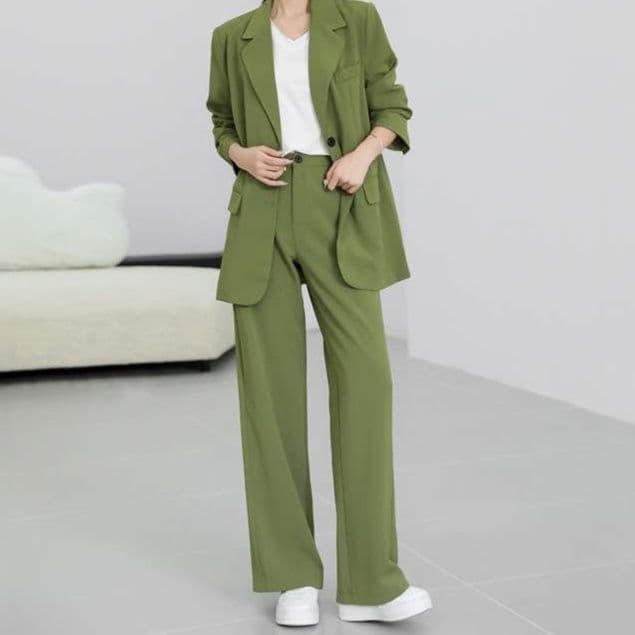 フォーマルスーツ エレガントオーバーサイズパンツスーツ