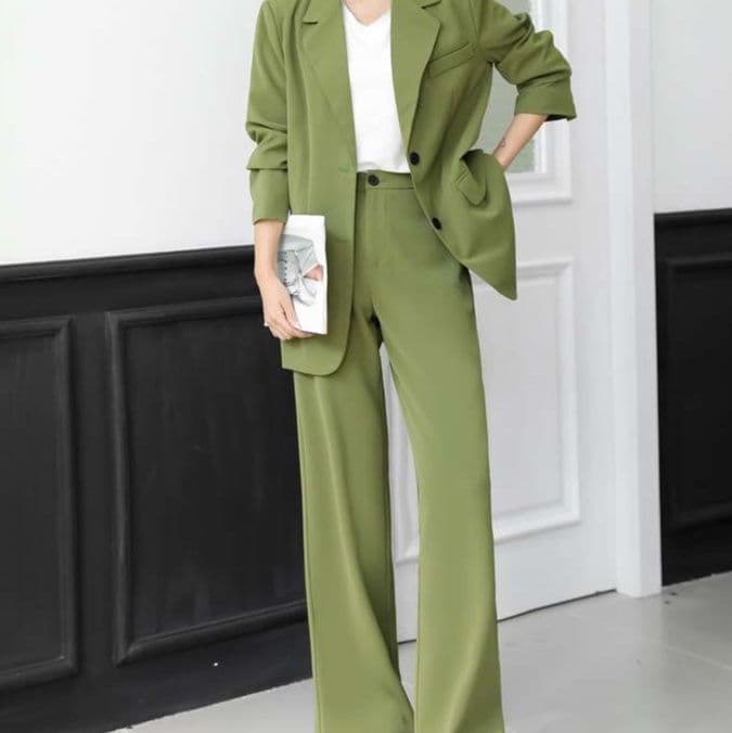 フォーマルスーツ エレガントオーバーサイズパンツスーツ