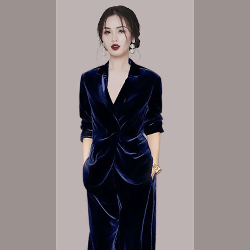 フォーマルスーツ 上品な優雅さ漂うベルベットドレス