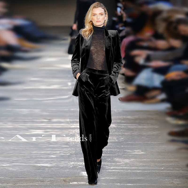 フォーマルスーツ 上品な優雅さ漂うベルベットドレス