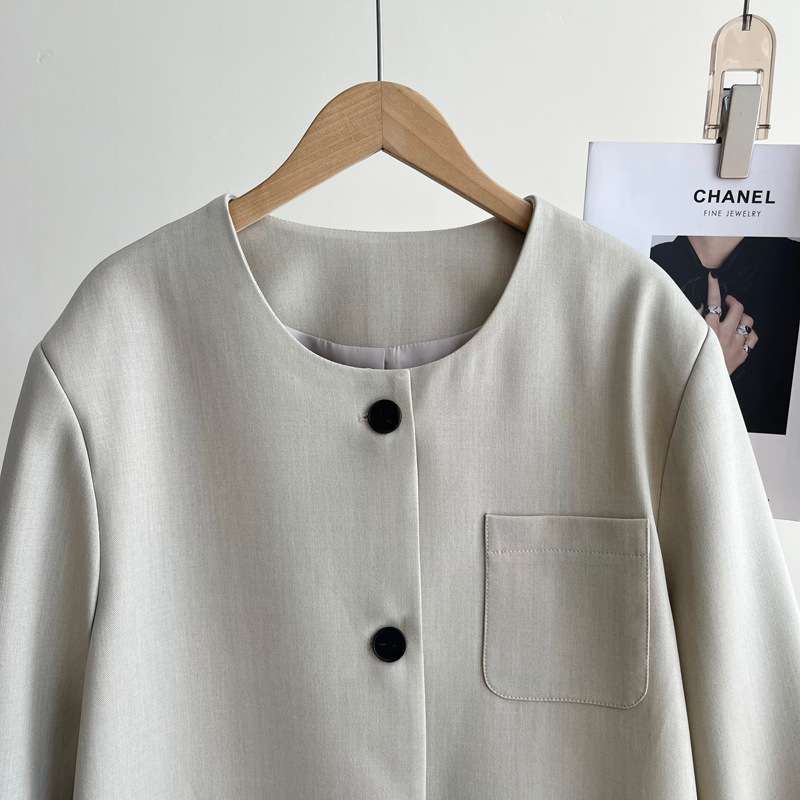 フォーマルスーツ ナチュラルスタイル ノーカラージャケット