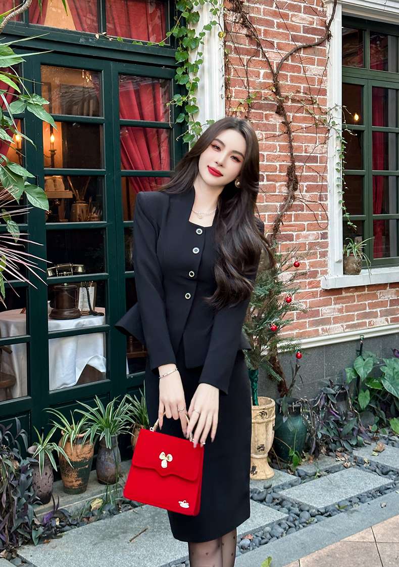 フォーマルスーツ エレガントペプラムジャケット&スカートセット