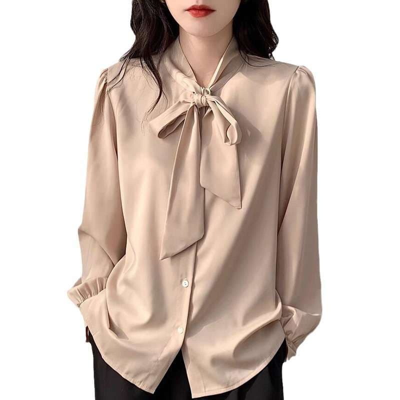 フォーマルスーツ リボンタイ付きエレガントブラウス