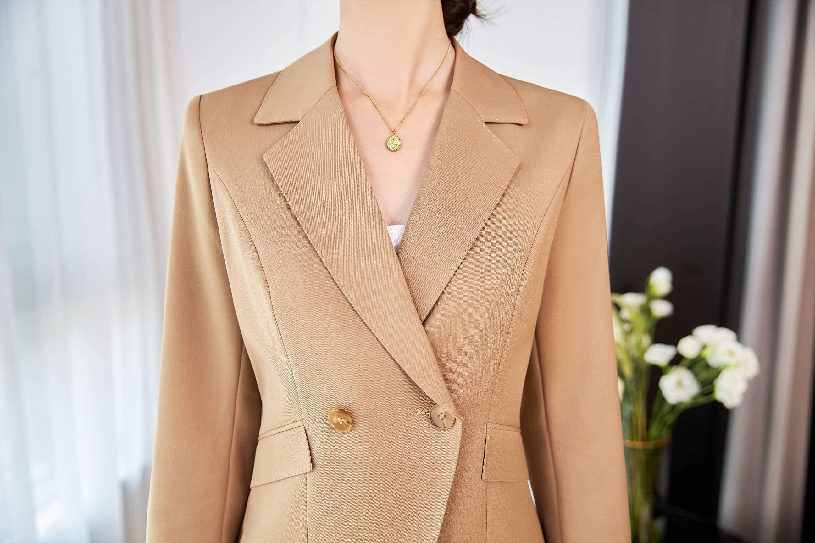 フォーマルスーツ レディース 上質キャメルパンツスーツ 洗練フォーマル