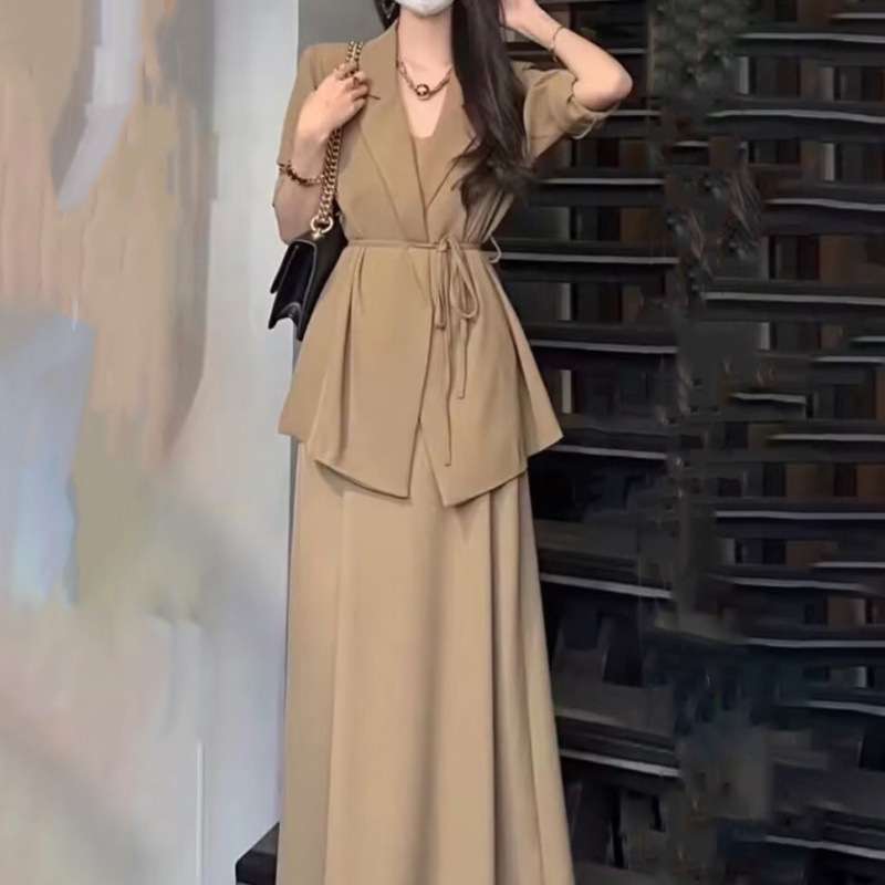 フォーマルスーツ エレガントフォーマルセットアップ