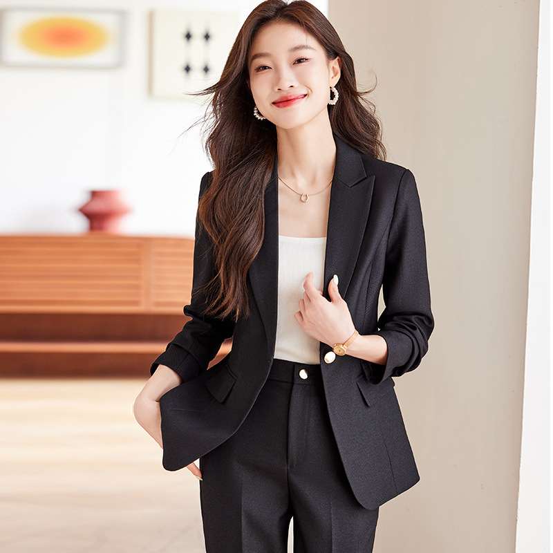 リラックス美シルエットフォーマルスーツ