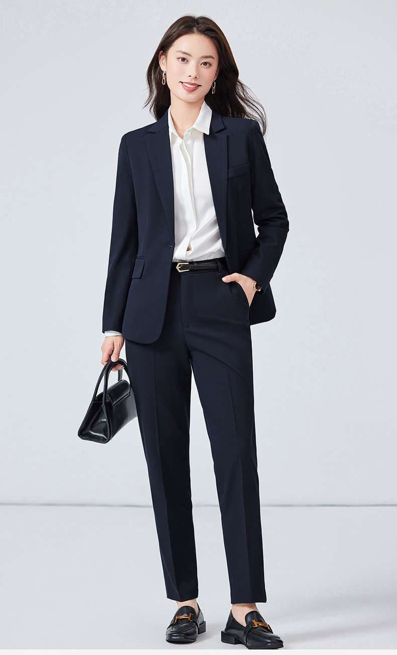 フォーマルスーツ エレガントな女性用ビジネススーツ