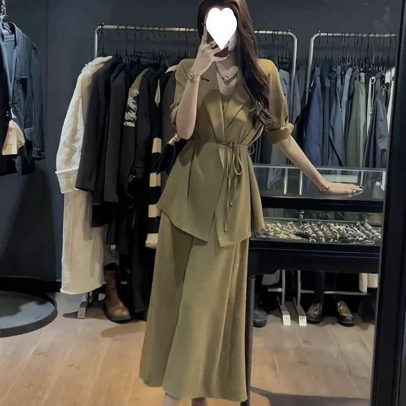 フォーマルスーツ エレガントフォーマルセットアップ