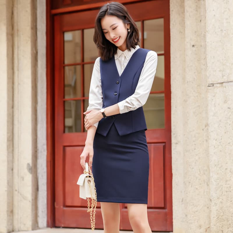 フォーマルスーツ オフィススタイル レディーススーツ