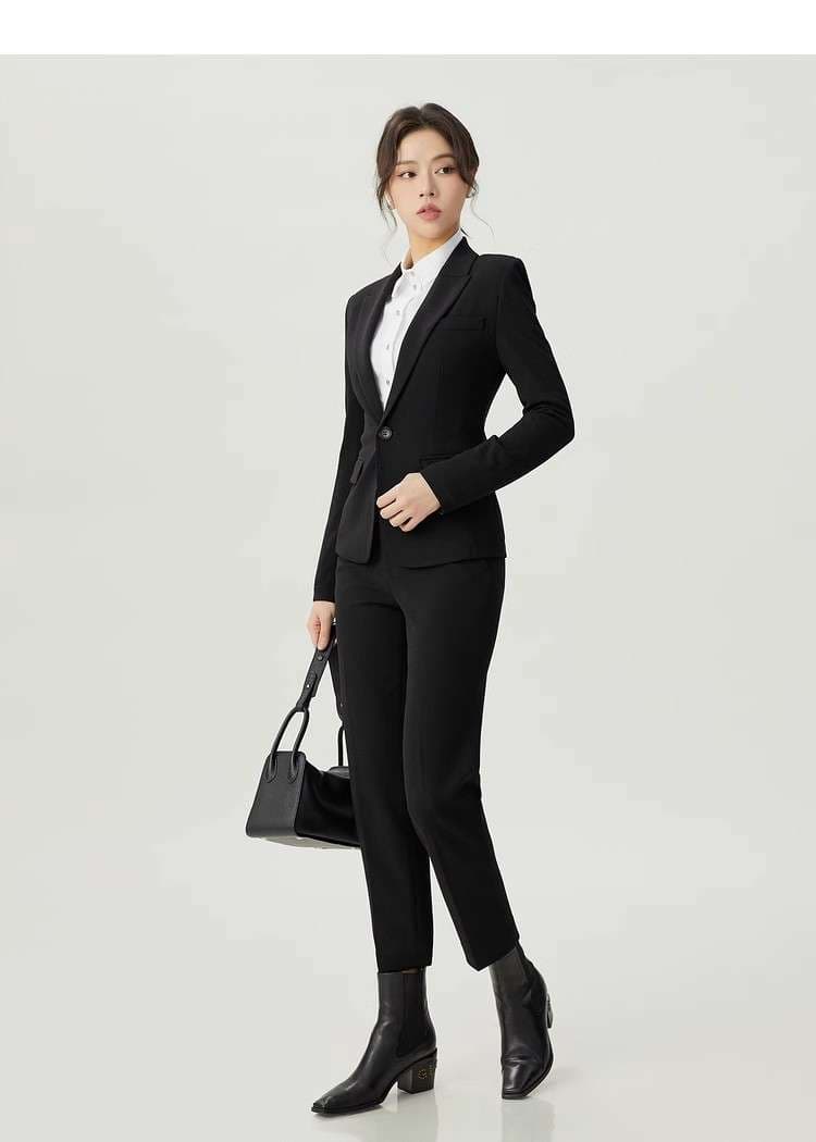 フォーマルスーツ 女性用スリムフィットスーツセット