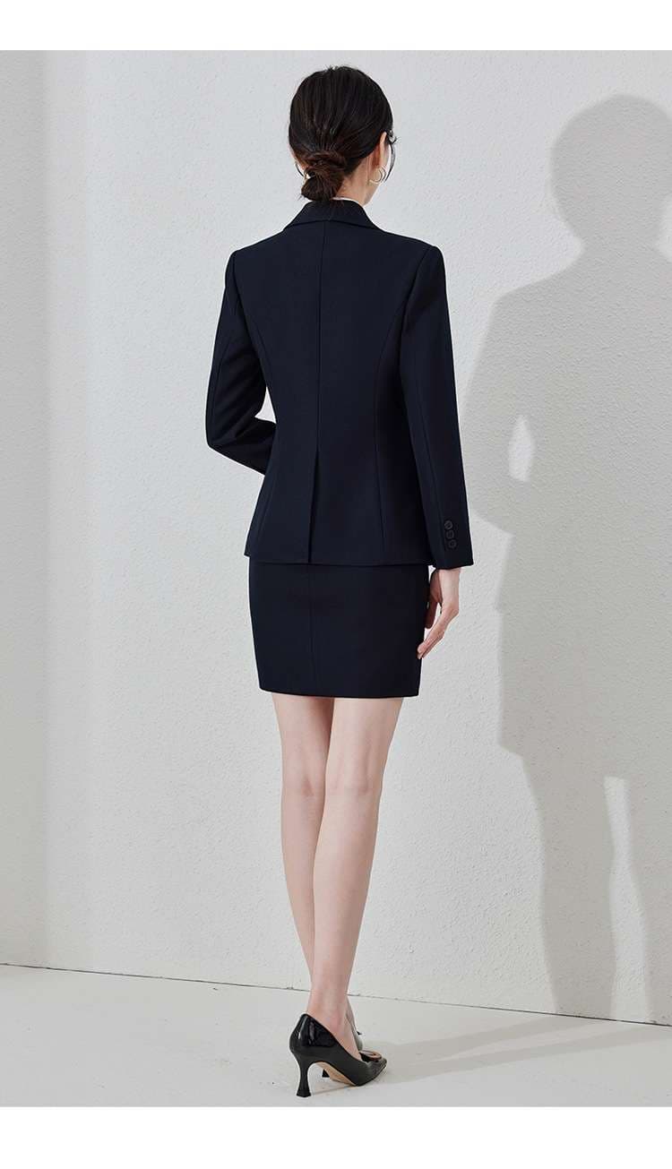 フォーマルスーツ エレガントビジネススーツ