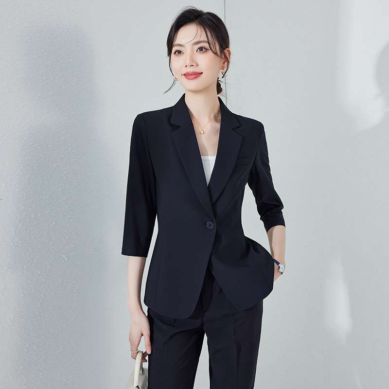 フォーマルスーツ エレガントな三つ釦テーラードジャケット