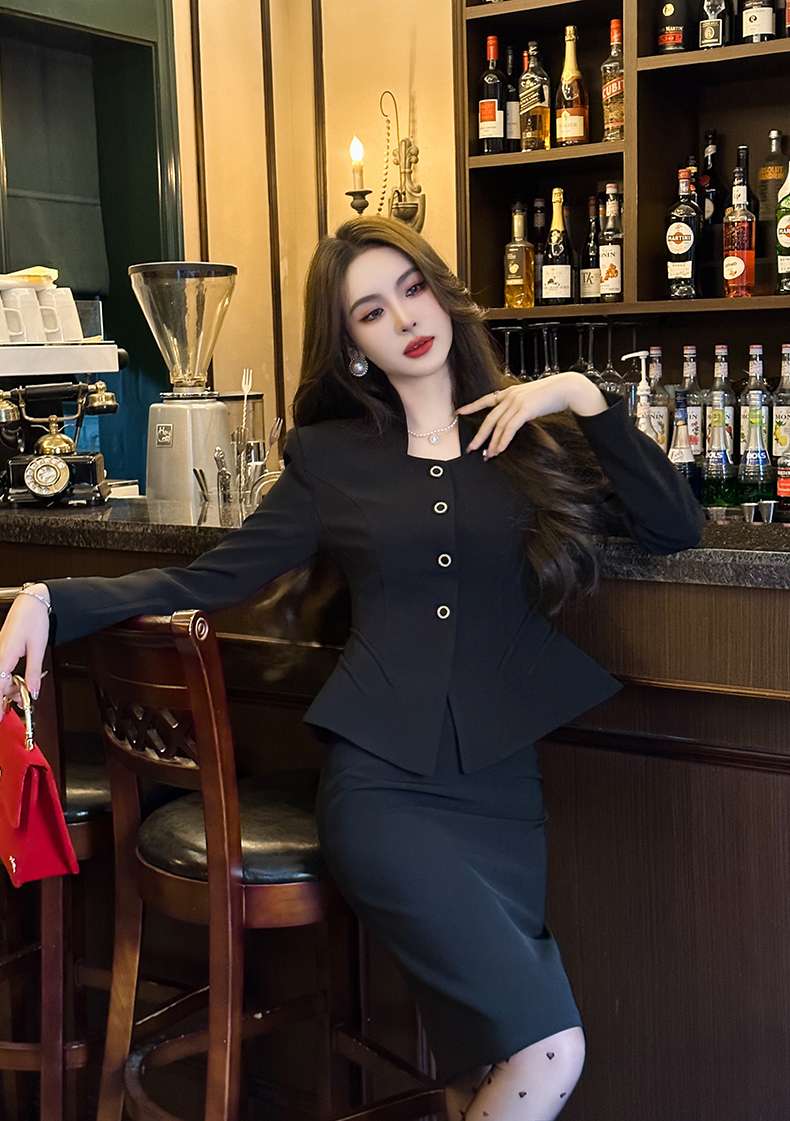 フォーマルスーツ エレガントペプラムジャケット&スカートセット