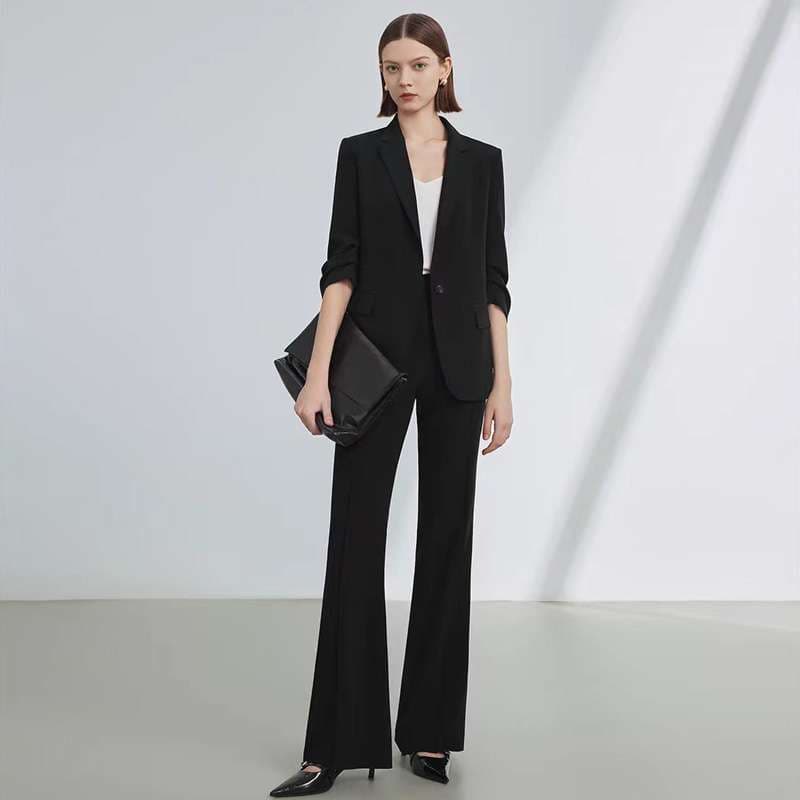 フォーマルスーツ エレガントビジネスパンツスーツ