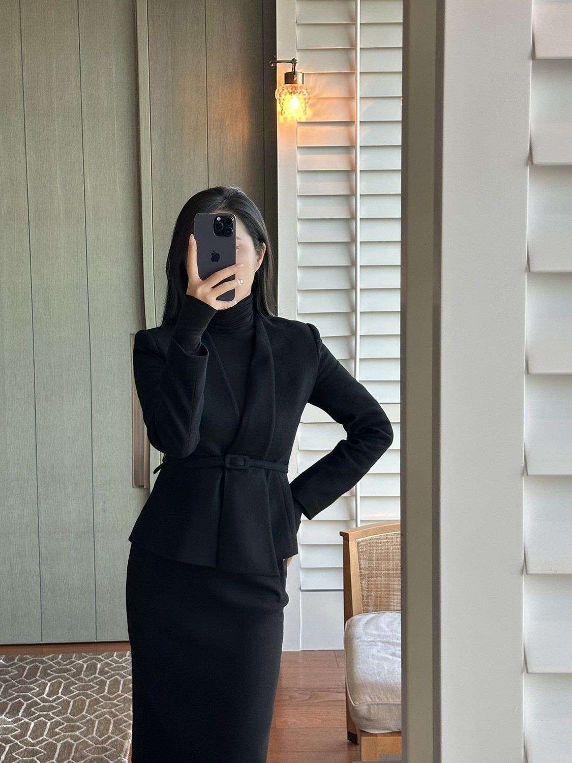 フォーマルスーツ エレガントベルト付きスーツ