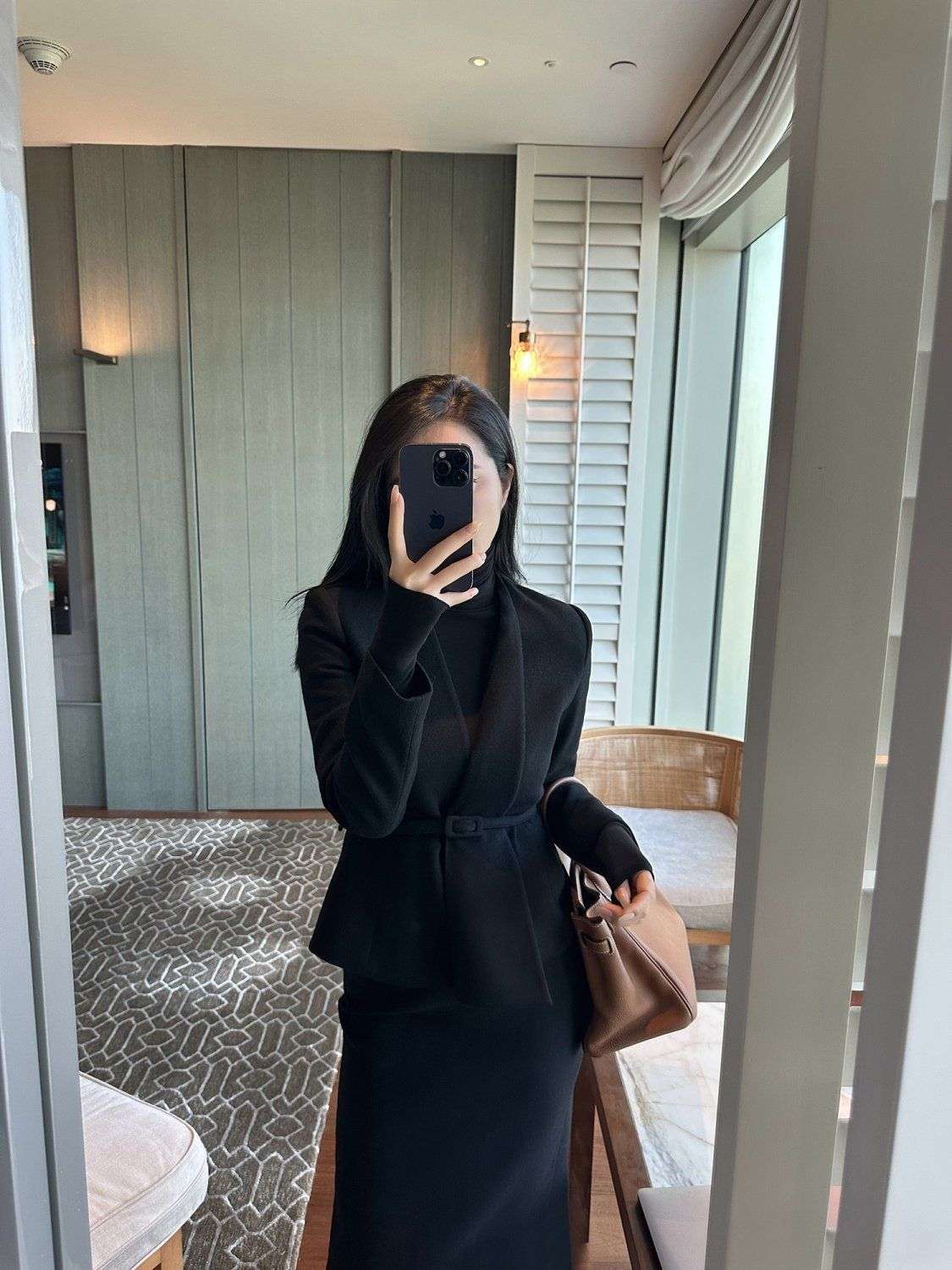 フォーマルスーツ エレガントベルト付きスーツ