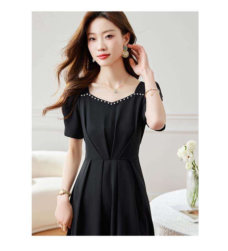 フォーマルスーツ エレガントパールネックラインワンピース