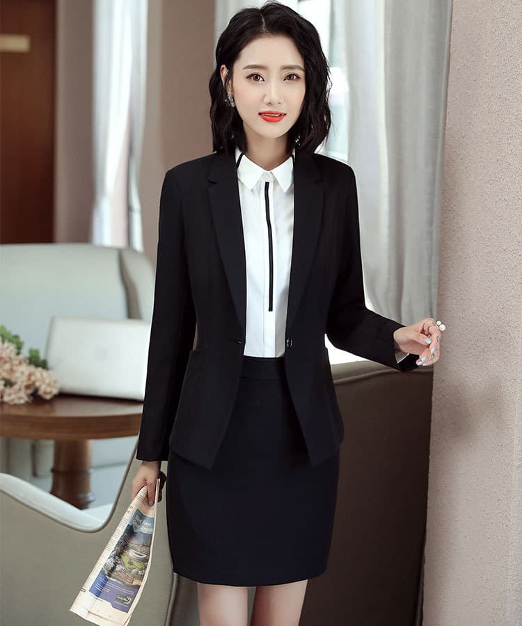 フォーマルスーツ 優美なシルエット ビジネススーツ